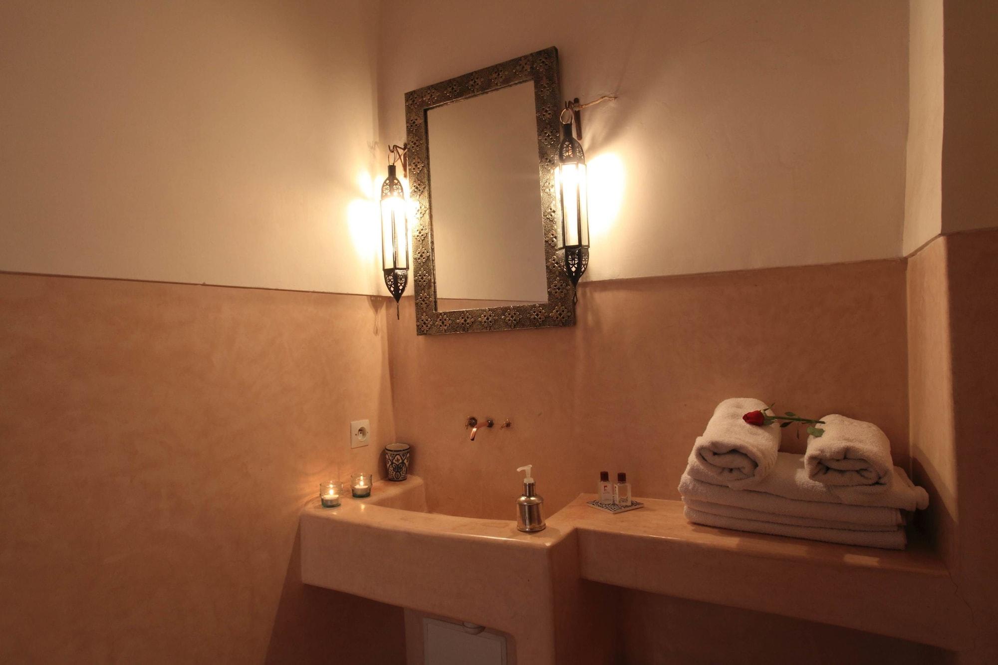 Riad Dar Aicha En Exclusivite Marrakesh Ngoại thất bức ảnh